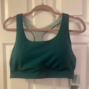 DSG ASPIRE RACERBACK SPORTSBRA PITCH GREEN. NWT SIZE XL